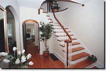 [Very Special Curved Open Staircase!]